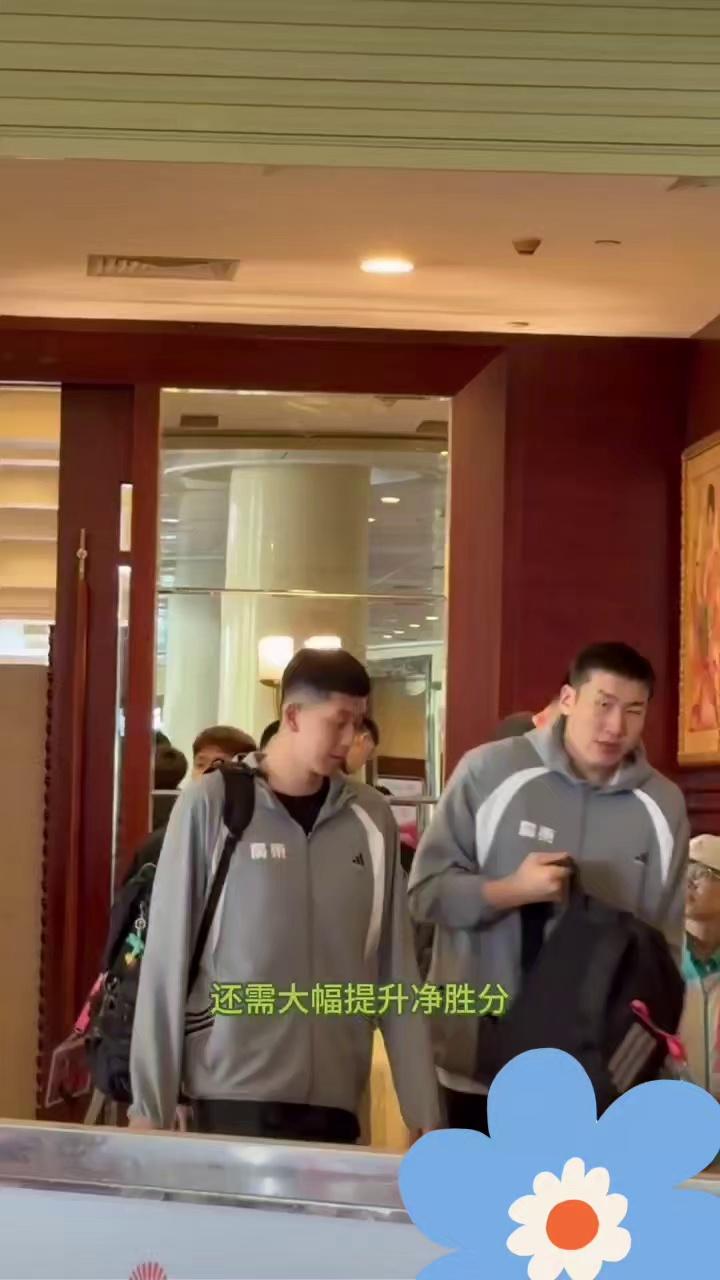 爱游戏-浙江队迎CBA季后赛关键赛，窗口期临场应变，媒体盛赞，团队化学反应显著(cba篮球总决赛的时间表)